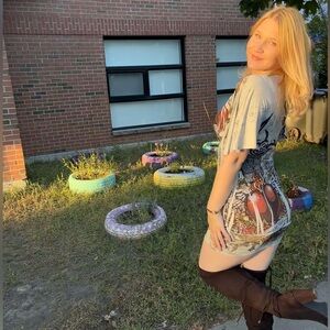 Meet your Posher, Chrissy